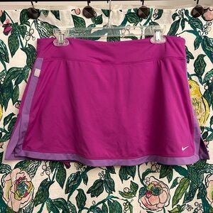 Nike dri fit skort women’s size Large
